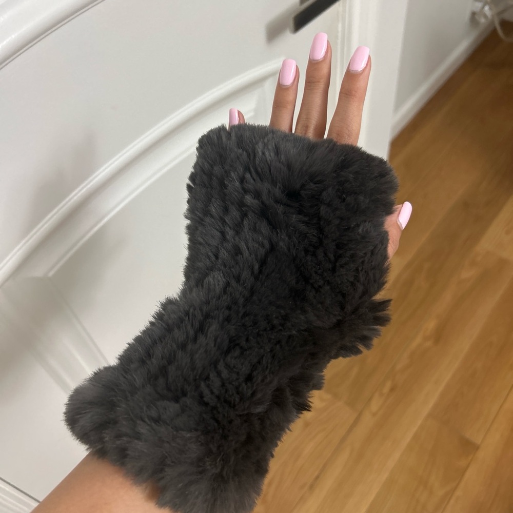 Fur gloves